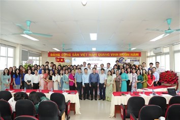 Sôi nổi tại hội nghị nghiên cứu khoa học sinh viên khối kinh tế
