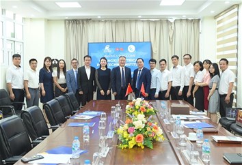 Tăng cường hợp tác quốc tế trong đào tạo và nghiên cứu với Học viện Kỹ thuật Điện lực Quảng Tây