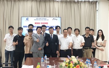Khai giảng “Khóa học thực hành mô phỏng thực tế ảo cho thiết bị FACTORY AUTOMATION” dành cho sinh viên EPU