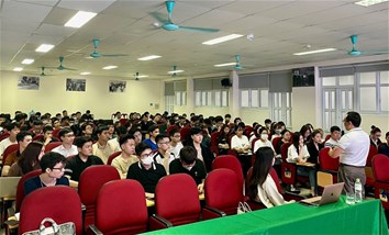 Khóa đào tạo kỹ năng viết CV và phỏng vấn tuyển dụng bổ ích dành cho sinh viên Trường Đại học Điện lực