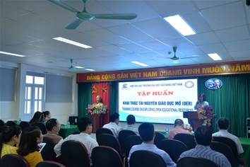 Giảng viên các trường Đại học, cao đẳng phía Bắc về Đại học Điện lực tham gia lớp bồi dưỡng tài nguyên giáo dục mở