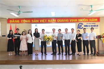 Đẩy mạnh gắn kết doanh nghiệp trong đào tạo: Hội thảo rà soát, cập nhật chương trình đào tạo và ra mắt Ban Tư vấn Doanh nghiệp (IAB)