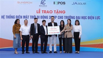 Lễ trao tặng hệ thống điện mặt trời di động 3Kw của Công ty TNHH Inpos tới Trường Đại học Điện lực