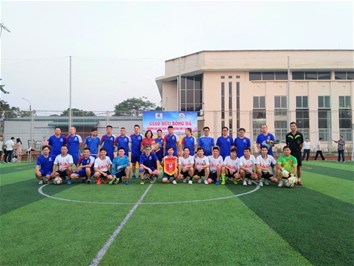 Giao hữu bóng đá giữa trường Đại học Điện Lực và Trường THPT Đa Phúc tại CS2