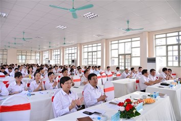 Trường Đại học Điện lực đối thoại với viên chức, người lao động