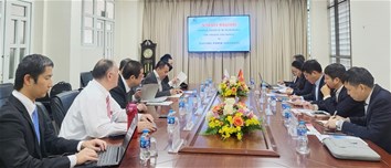 Thúc đẩy quan hệ hợp tác với Trường Ube College (Nhật Bản)
